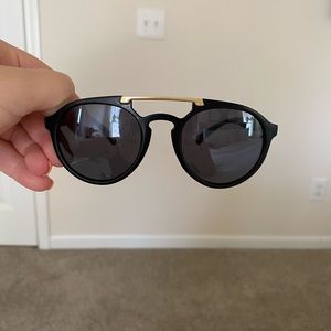 Black sunglasses
